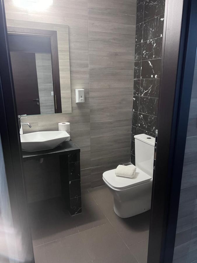 Jacuzzi Suites 2 Thessaloniki Exterior foto