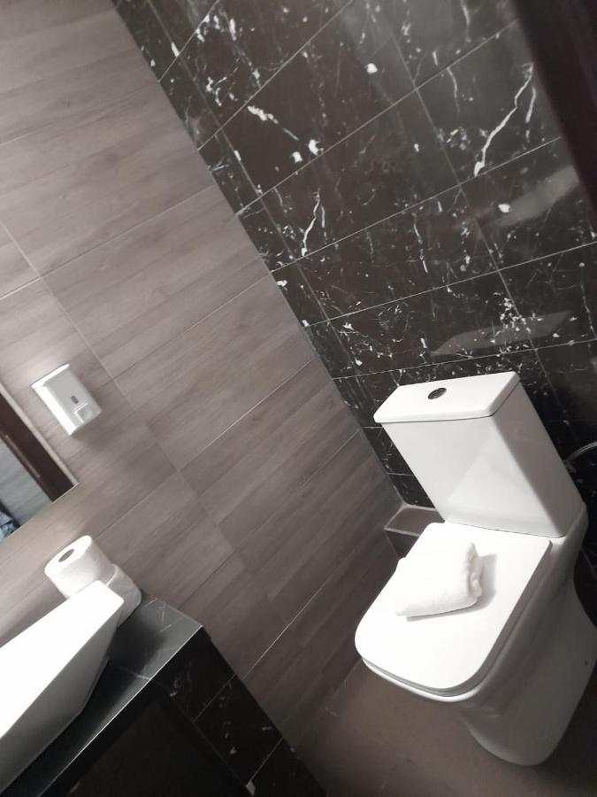 Jacuzzi Suites 2 Thessaloniki Exterior foto